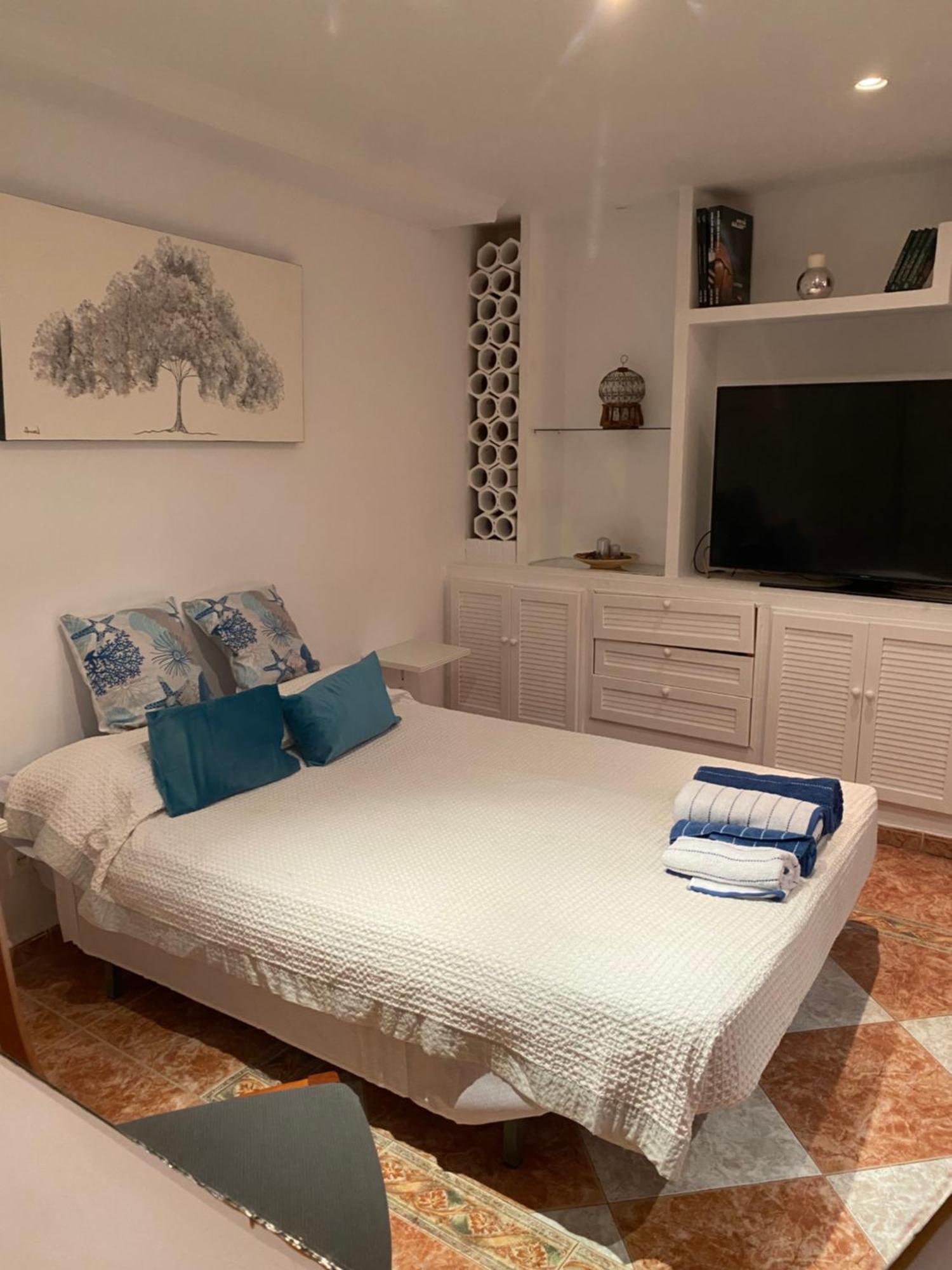 Rosan Apartment Malaga Exterior photo